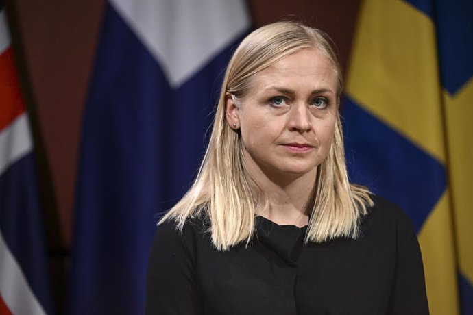 Archivo - FILED - 21 October 2024, Berlin: Elina Maria Valtonen, Foreign Minister of Finland, attends a celebration to mark the 25th anniversary of the Nordic Embassy. Finnish Foreign Minister Elina Valtonen called for restraint on the part of European le