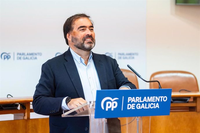 Archivo - El portavoz del PP en el Parlamento gallego, Alberto Pazos Couñago