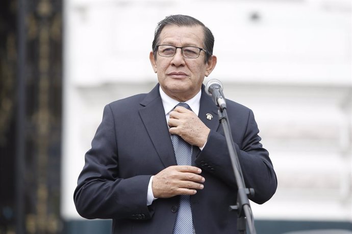 Perú.- Presentan una moción de censura contra el presidente del Congreso de Perú por una supuesta red de prostitución