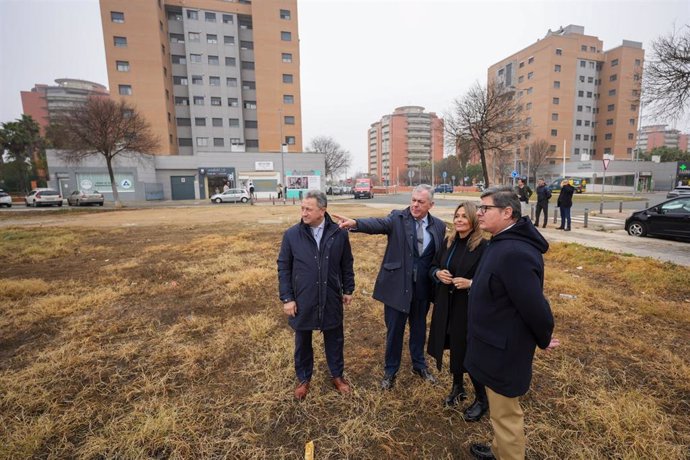 Visita a la parcela cedida para el proyecto