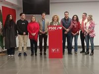 PSOE de Huelva lamenta el "caos" de la Junta con los servicios públicos y pide a la ciudadanía "plantar cara a Moreno"