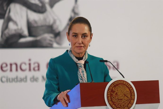 Archivo - Claudia Sheinbaum, presidenta de México, en una comparecencia ante los medios