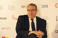 Pérez reclama la segunda pista para el Aeropuerto Alicante-Elche y tacha de "parche" la ampliación