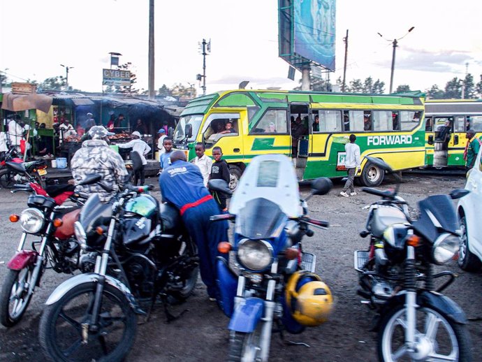 Archivo - March 7, 2024, Nairobi, Nairobi, Kenya: Boda bodas, a motorcycle taxi, drivers wait in station of Matatus in the downtown area of Nairobi. .Matatu, or mathree in sheng, is a typical form of transportation, derived from the 60s and increasingly p