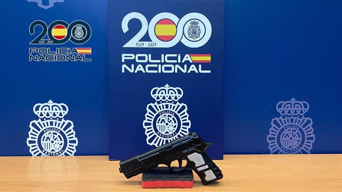 Dos detenidos por intentar atracar un supermercado con una pistola simulada