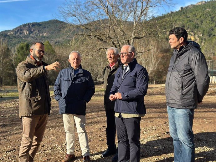 Visita al nuevo Subcentro de Defensa Forestal de Las Ericas.