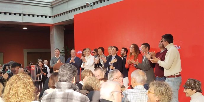 Acto de prensentación de la candidatura de Pedro Casares a liderar el PSOE de Cantabria