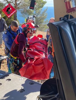 Herido un cazador que se disparó accidentalmente tras caer por un terraplén en la Sierra de Bernia