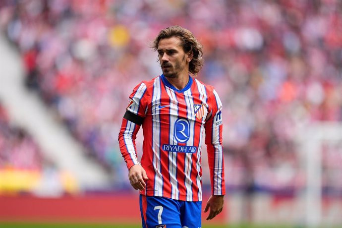 Archivo - Antoine Griezmann of Atletico de Madrid looks on during the Spanish League, LaLiga EA Sports, football match played between Atletico de Madrid and UD Las Palmas at Riyadh Air Metropolitano stadium on November 3, 2024, in Madrid, Spain.