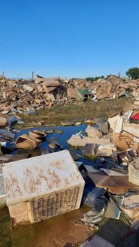 Compromís afirma que Catalá es incapaz de gestionar los residuos de la dana en las pedanías tras más de dos meses