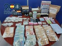Desmantelado "un auténtico supermercado" de la droga en una vivienda de València