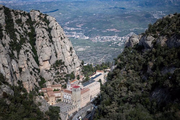 Archivo - Vista del monasterio de Montserrat, a 3 de marzo de 2024, en Monistrol de Montserrat, Barcelona (Catalunya)