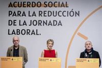 Sumar recoge firmas y organiza una gira con Yolanda Díaz para presionar al PSOE con la reducción de jornada