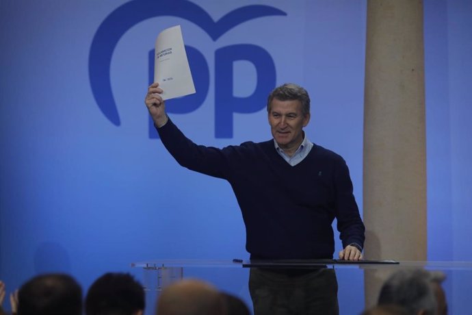 El presidente del PP, Alberto Núñez Feijóo, en la clausura de la cumbre del PP celebrada en Asturias