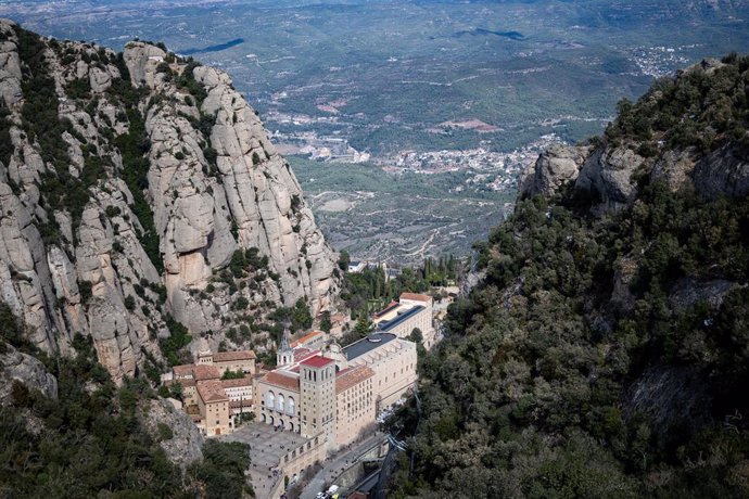 Archivo - Arxiu - El monestir de Montserrat, a 3 de març de 2024, a Monistrol de Montserrat, Barcelona, Catalunya (Espanya)