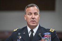 El jefe del CENTCOM visita a tropas de EEUU en el mar Rojo tras reunirse con líderes militares de Arabia Saudí y Yemen