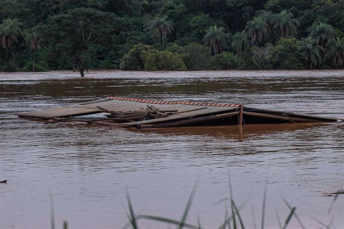 Archivo - Desbordamiento del río Paraopeba por las lluvias en el estado de Minas Gerais, en Brasil, en enero de 2022 (archivo) 