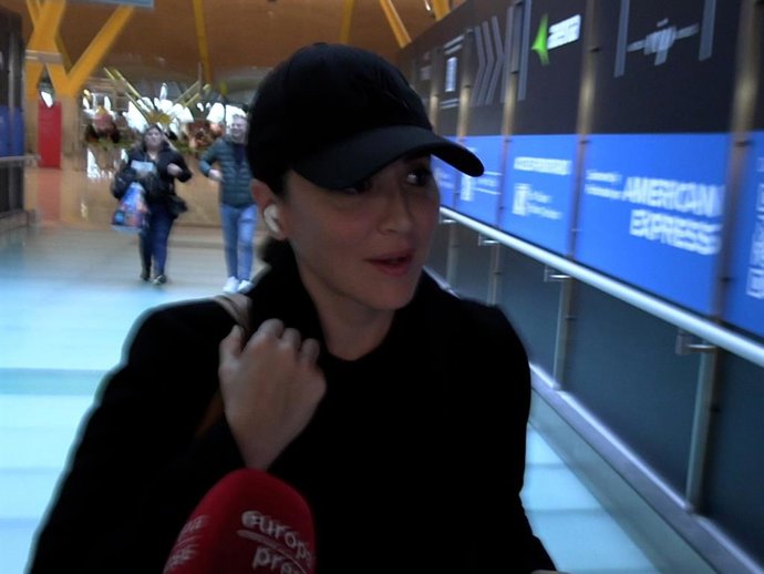 Tamara Falcó, en el aeropuerto de Madrid