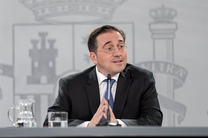 Archivo - El ministro de Asuntos Exteriores, Unión Europea y Cooperación, José Manuel Albares, durante una rueda de prensa posterior a la reunión del Consejo de Ministros, en el Palacio de La Moncloa, a 10 de diciembre de 2024, en Madrid (España). El Gobi