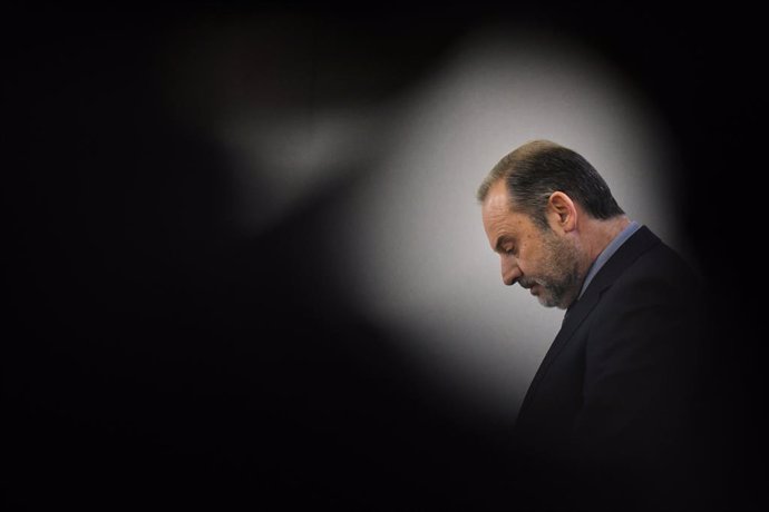 El exministro José Luis Ábalos durante una rueda de prensa en el Congreso