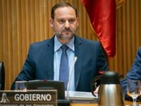 Ábalos, satisfecho de haber aportado "otra perspectiva" a la comisión del Congreso que decidirá su suplicatorio