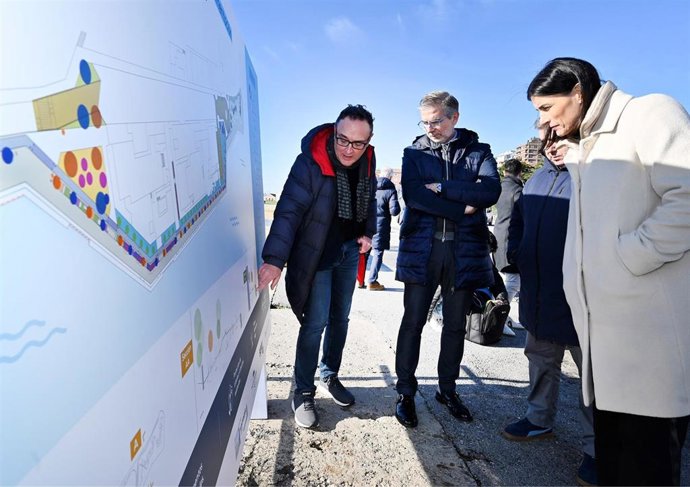 AMP.- Inicia la obra de prolongación del paseo marítimo entre Gamazo y Los Peligros que se interrumpirá en verano