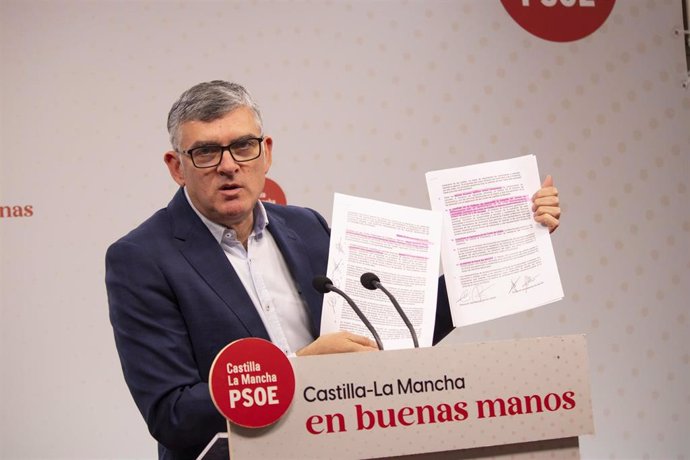 El presidente del Grupo Socialista en las Cortes regionales, Ángel Tomás Godoy.