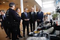 El presidente de la Diputación de Málaga destaca "el compromiso, valor y cercanía" de la Policía Local