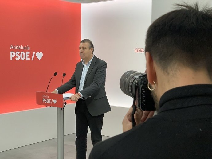 Javier Fernández en rueda de prensa