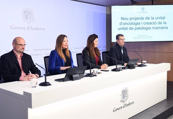 Albiol, Mas, Cosan y Espinosa durante la rueda de prensa.