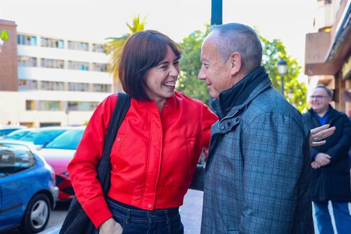 La líder del PSPV, Diana Morant, y el secretario de UGT-PV, Ismael Sáez, antes de una reunión en la sede del sindicato