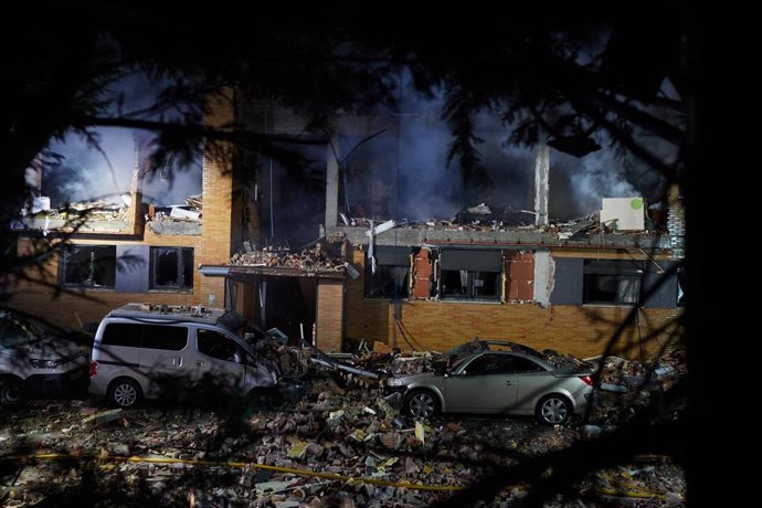 Fachada del edificio afectado por la explosión, a 13 de enero de 2025, en Noáin, Navarra (España).