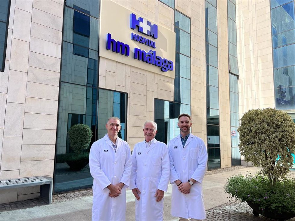 De izquierda a derecha Dr. Rafael Parrado, Dr. Juan Pérez y Dr. Ángel Gallego