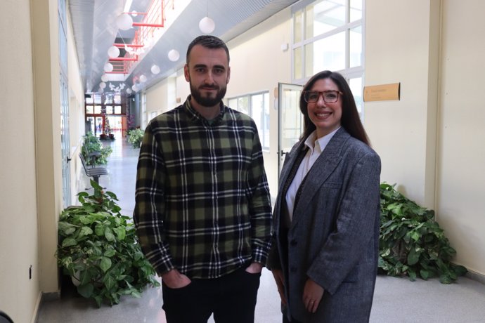 Los investigadores de la Universidad de Córdoba Joaquín Rodríguez-Ruiz y Raquel Espejo Siles.