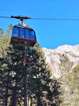 Simulacro de restacate en el Teleférico de Fuente Dé