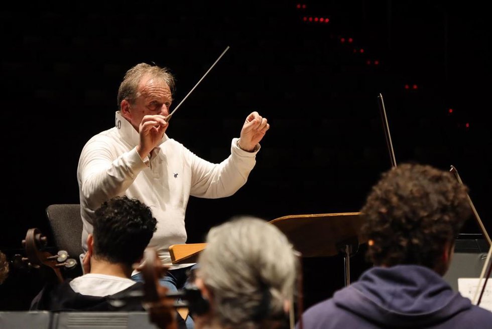 El maestro húngaro Gyrgy Gyoriványi Ráth, 'Principal Director Invitado' de la ROSS en las tres próximas temporadas.