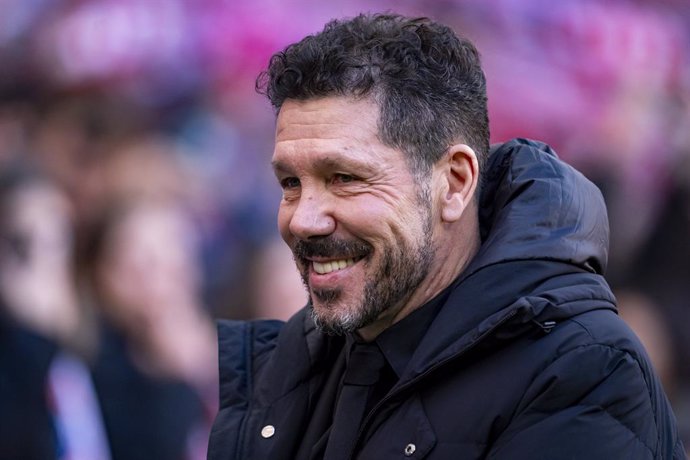 15 December 2024, Spain, Madrid: Atletico de Madrid head coach Diego Pablo Simeone reacts during the Spanish Primera Division soccer match between Atletico de Madrid and Getafe CF, at Riyadh Air Metropolitano stadium. Photo: Alberto Gardin/ZUMA Press Wire