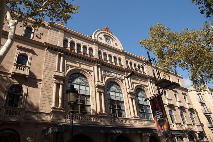 Archivo - Fachada del Teatre del Liceu, a 13 de septiembre de 2023, en Barcelona