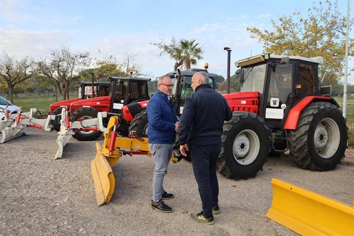 Tractores de limpieza de playas