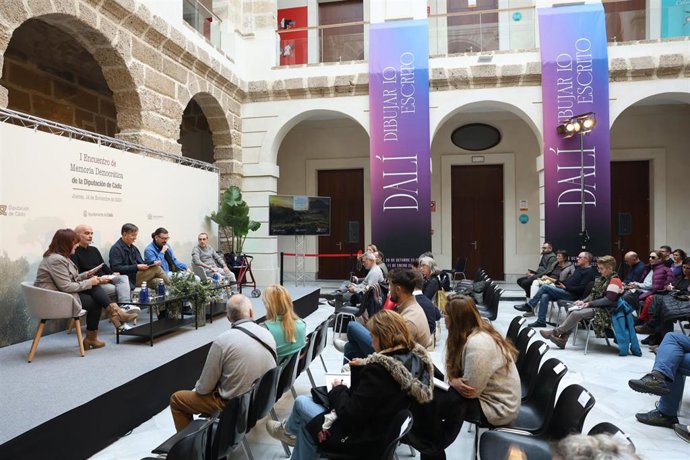 Archivo - Celebración del Primer Encuentro de Memoria Democrática de la Diputación Provincial en la Casa de Iberoámerica de Cádiz. 