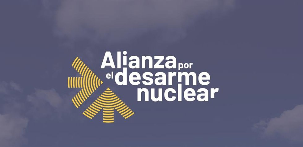 Supervivientes a los bombardeos de Hiroshima y Nagasaki visitan España para exigir la eliminación de las armas nucleares.