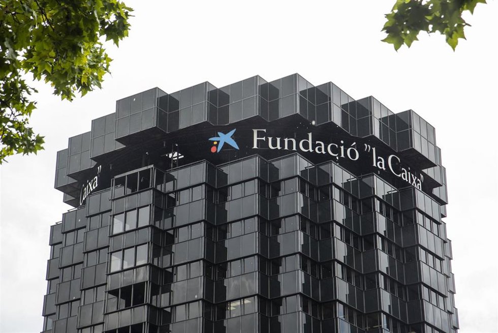 Archivo - Fachada de una de las Torres La Caixa, a 23 de mayo de 2024, en Barcelona