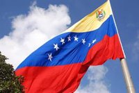 El PCE manda su apoyo al Gobierno "legítimo" de Venezuela y pide que se investiguen "ataques" a consulados del país