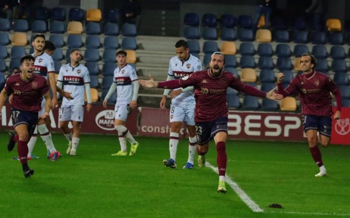 Archivo - Imagen del Pontevedra-Levante UD de la Copa del Rey 24-25