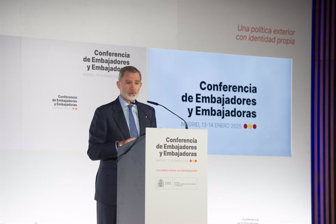 El Rey Felipe VI durante la clausura de la IX Conferencia de Embajadores en la sede del Ministerio de Asuntos Exteriores, Unión Europea y Cooperación