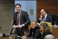 La Junta asegura que no le gusta la Ley de Memoria Histórica que aprobó el PSOE, ni la que presentó Vox