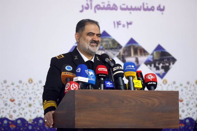 Archivo - November 23, 2024, Tehran, Iran: Commander of the Islamic Republic of Iran's Army Navy, Rear Admiral SHAHRAM IRANI, speaks during a press conference in Tehran. Irani is an Iranian military officer of Kurdish ethnicity and the current Commander o