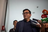 Pisarello (Comuns) exige al PSOE que "negocie todo lo que tenga que negociar" con sus socios