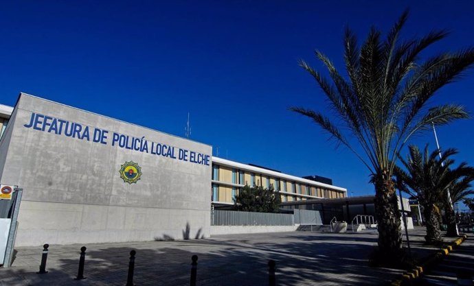 Archivo - Arxiu - Prefectura de Policia Local d'Elx, en una imatge d'arxiu.