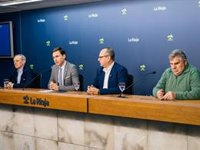 El Gobierno riojano cede a cuatro localidades 1,7 kilómetros de carreteras para su urbanización e integración